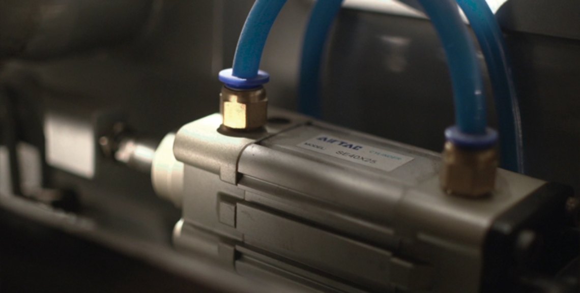 Anti-Mix Color Feeding System एंटी-मिक्स कलर फीडिंग सिस्टम