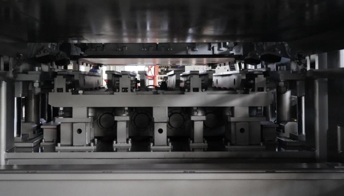 Four-axis vibration system-Qunfeng Mechanical Equipment चार-अक्ष कंपन प्रणाली-कुनफेंग यांत्रिक उपकरण