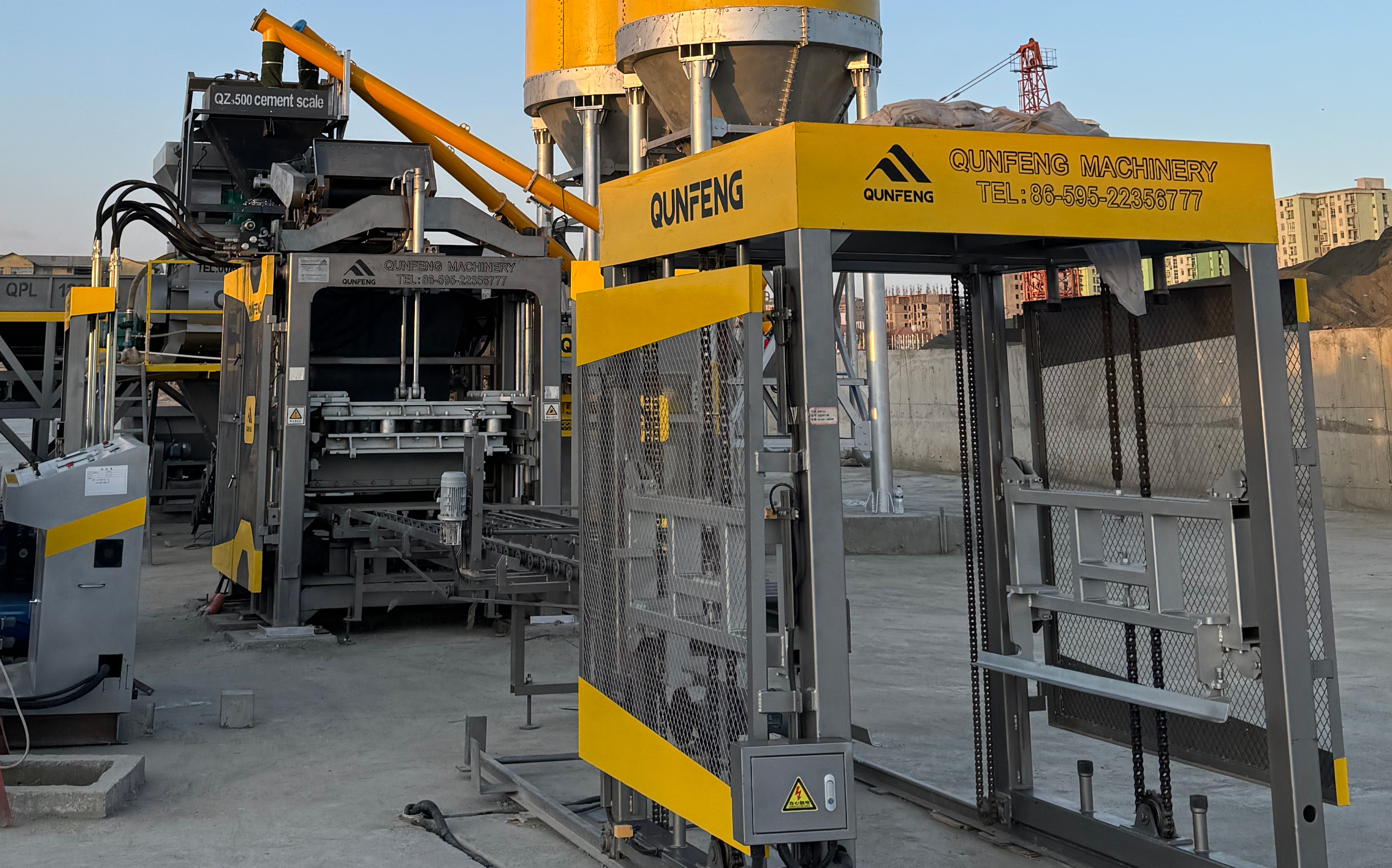 Ethiopia — QS Series Automatic Concrete Product Production Line इथियोपिया - क्यूएस श्रृंखला स्वचालित कंक्रीट उत्पाद उत्पादन लाइन