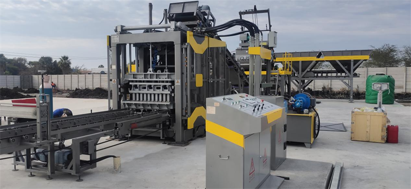 दक्षिण अफ्रीका में 775.6 बिलियन का अतिरिक्त निवेश, क्यूनफेंग के ग्राहकों ने दक्षिण अफ्रीका में बड़े पैमाने पर बुनियादी ढांचे के निर्माण में भाग लिया