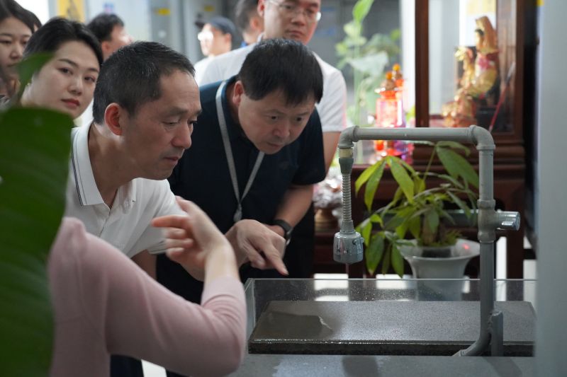 डीएससी02832