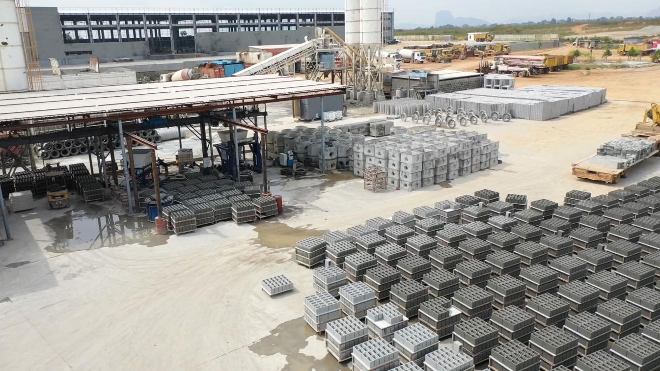 सॉलिड ब्लॉक विनिर्माण मशीन: एक संपूर्ण उद्योग मार्गदर्शिका